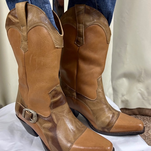 DINGO WESTERN STYLE BROWN LEATHER BOOTS WITH BUCKLE SZ 7 - Picture 2 of 13